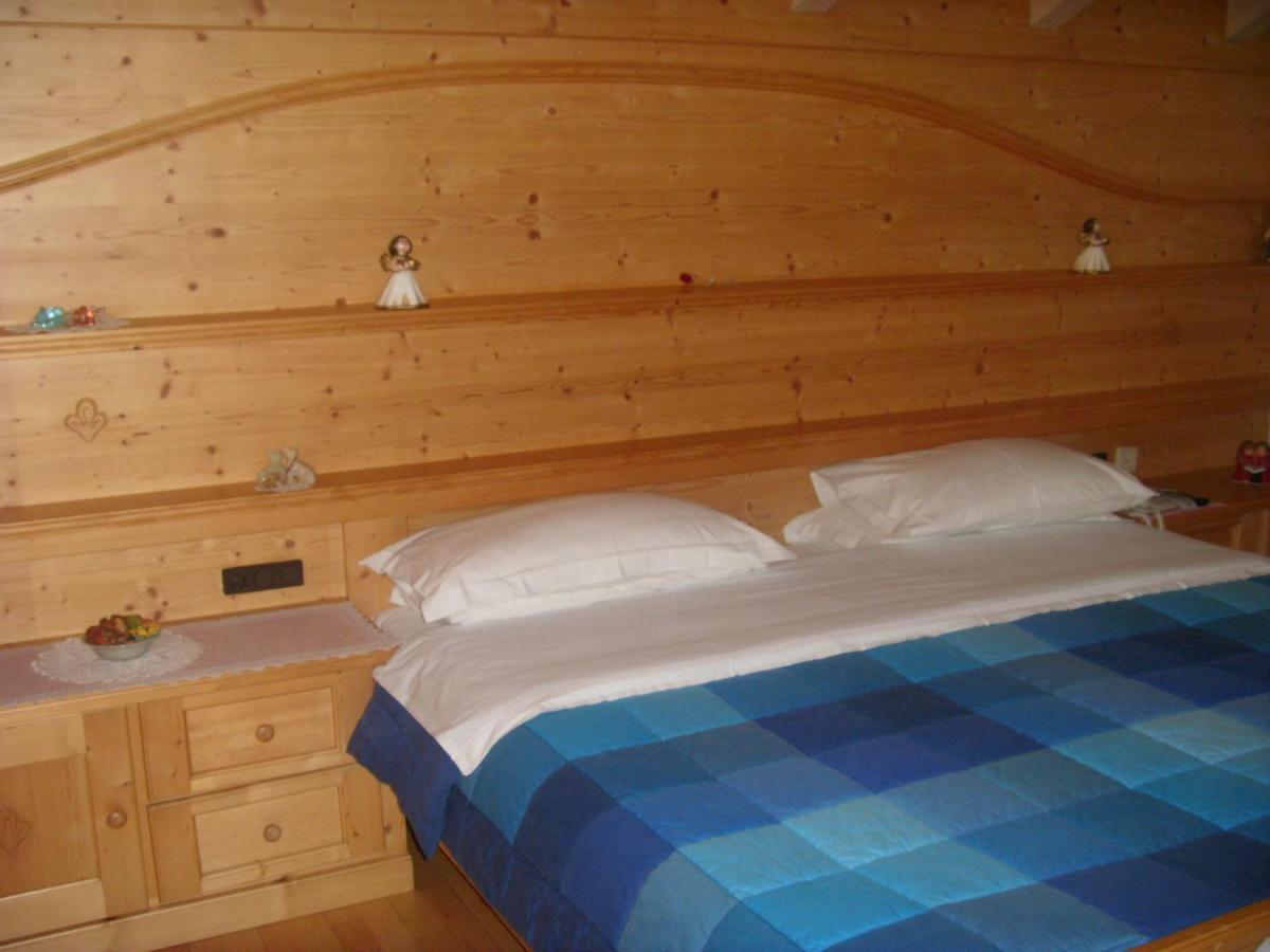 Albergo Garni' Laura Baselga di Pine Exterior photo