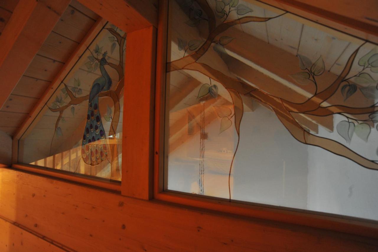 Albergo Garni' Laura Baselga di Pine Exterior photo