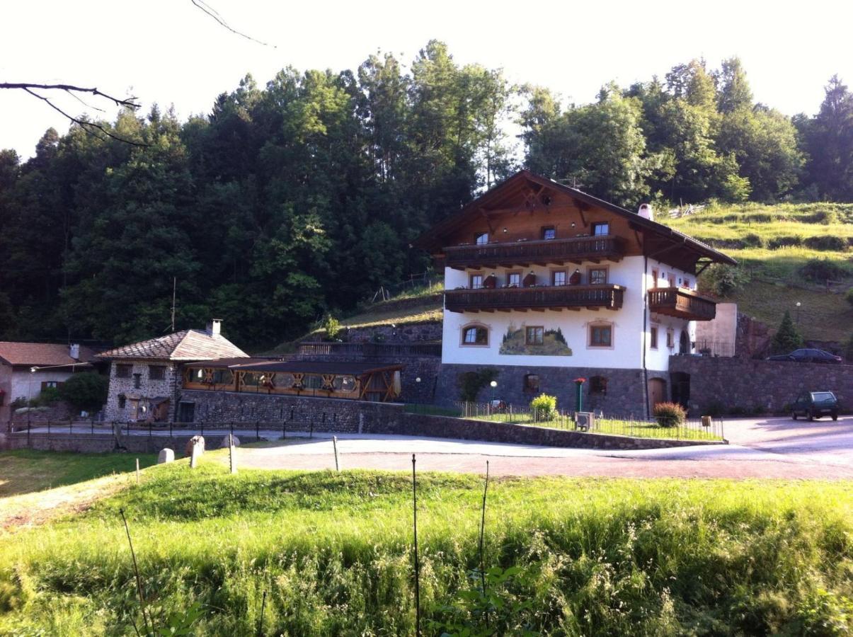 Albergo Garni' Laura Baselga di Pine Exterior photo