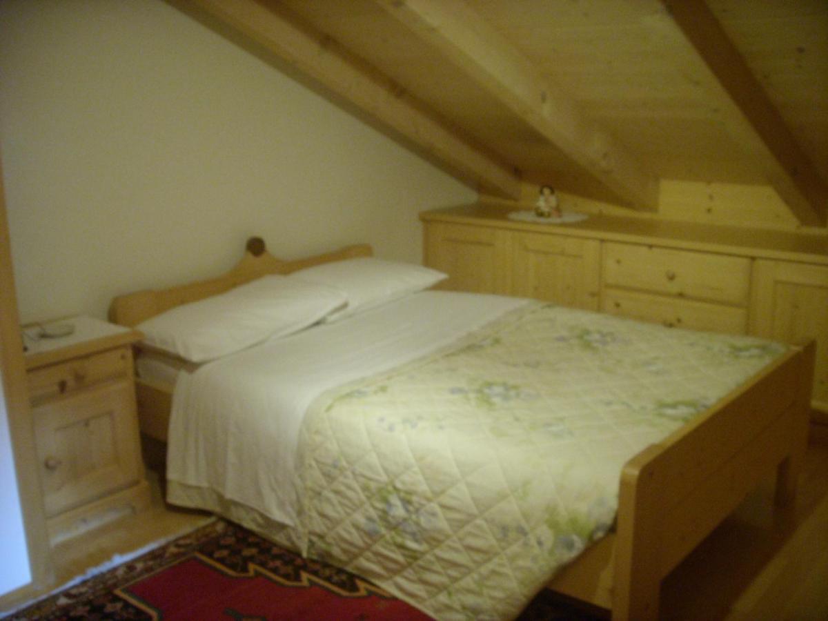 Albergo Garni' Laura Baselga di Pine Exterior photo