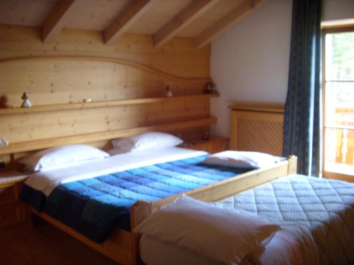 Albergo Garni' Laura Baselga di Pine Exterior photo
