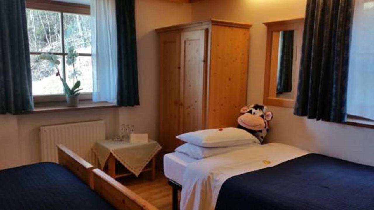 Albergo Garni' Laura Baselga di Pine Exterior photo